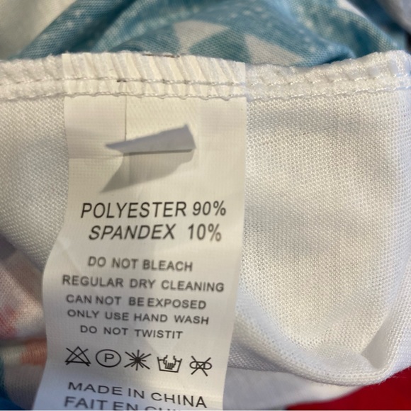 Holiday hooded pullover women’s XXL NWOT - Picture 3 of 7